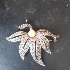 Antique 1930s s.p. marcasite pearl brooch, unmarked